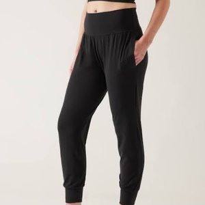 Athleta Salutation Jogger